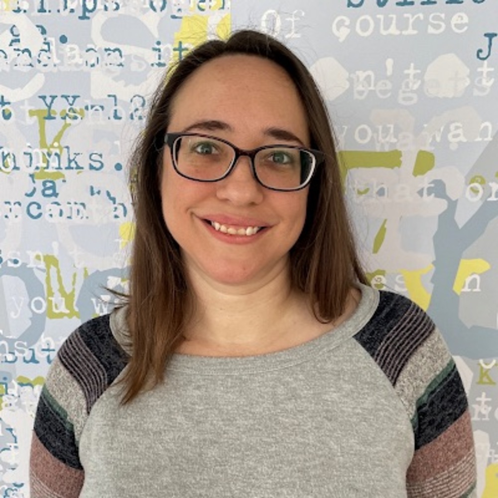 Meet your Posher, Hilary